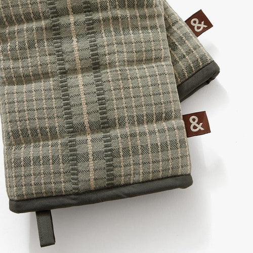 Hommeboys x H&B Sage Grid Oven Mitts