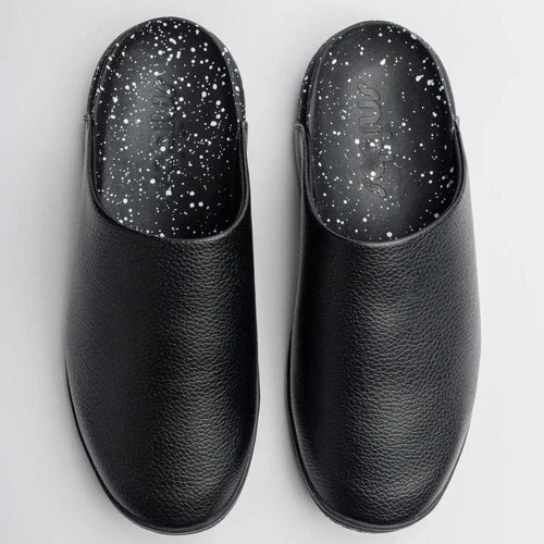 The Clog - Black Speckle