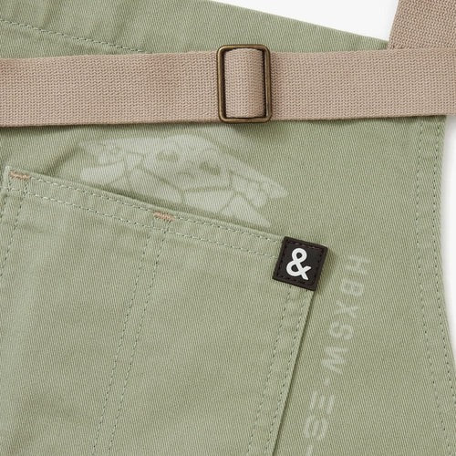 STAR WARSâ¢ Grogu Essential Apron