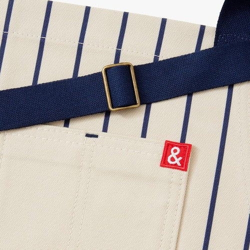 MLBâ¢ Cooperstown Chicago Cubsâ¢ Essential Apron