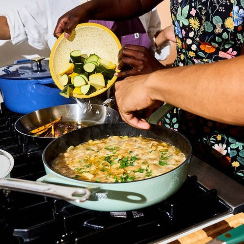 Enameled Cast Iron Skillet Pan - Shiso Green 11"